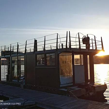 Botel Sopra L'acqua - Houseboat
