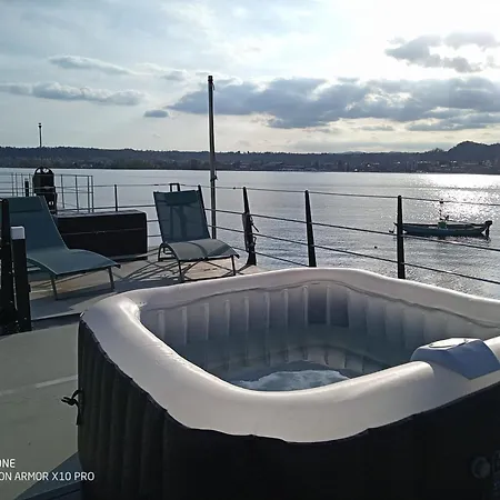 Botel Sopra L'acqua - Houseboat